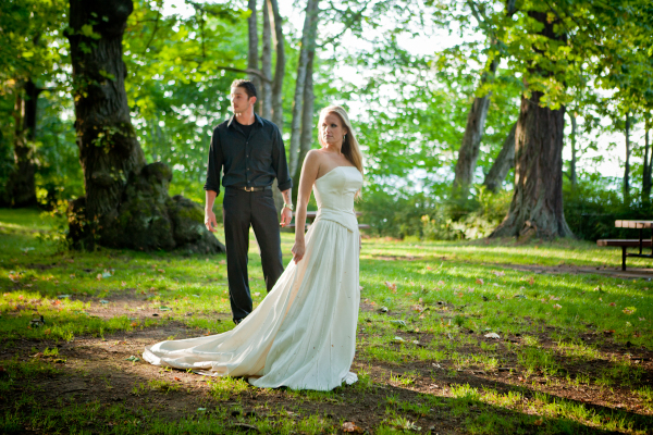Wedding Dress Trashing | Caroline Mitic | Graphic Design